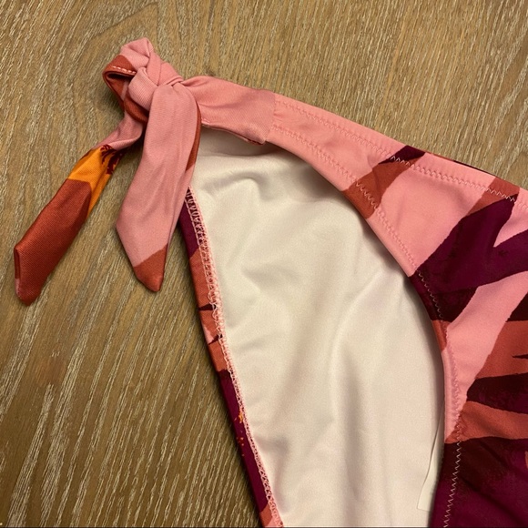 VOLCOM Palm Urself Side-Tie Bikini Bottoms - Picture 3 of 9